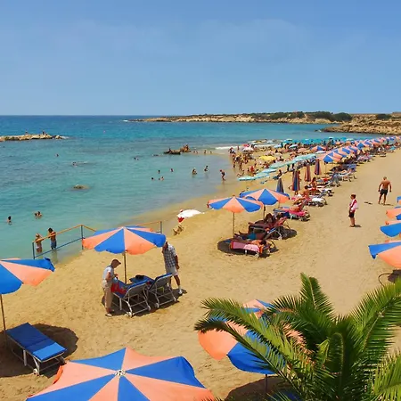 Villa Luxury Coral Bay Shanta 3 Bedroom Distant Sea Views Location Peyia