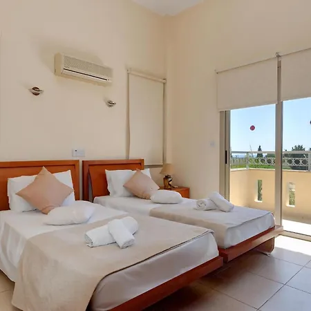 Villa Luxury Coral Bay Shanta 3 Bedroom Distant Sea Views Location Peyia